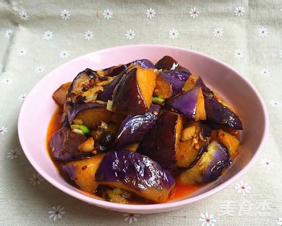 Aubergines épicées avec porc / Spicy Eggplant with Pork/ 梅辣茄子